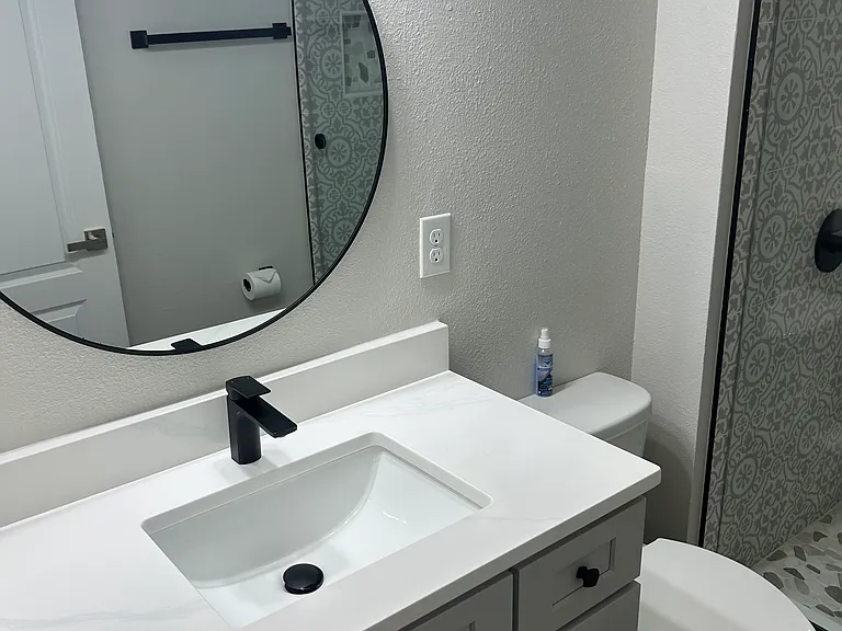 186 Granite City Ave — Photo 11