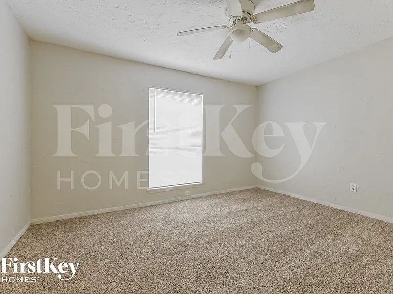 2506 Rambling Brook Dr — Photo 8