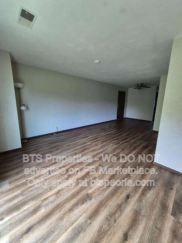 2 bed, 2.0 bath, 1200 sqft, $1,100 — Photo 3