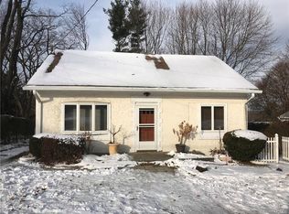 29 W Branch Rd, Mahopac, NY 10541