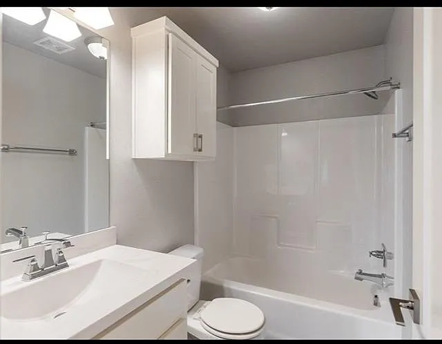 810 Barbaroot Dr — Photo 3