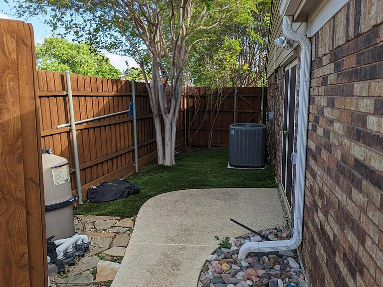 907 Mapleleaf Ln — Photo 14