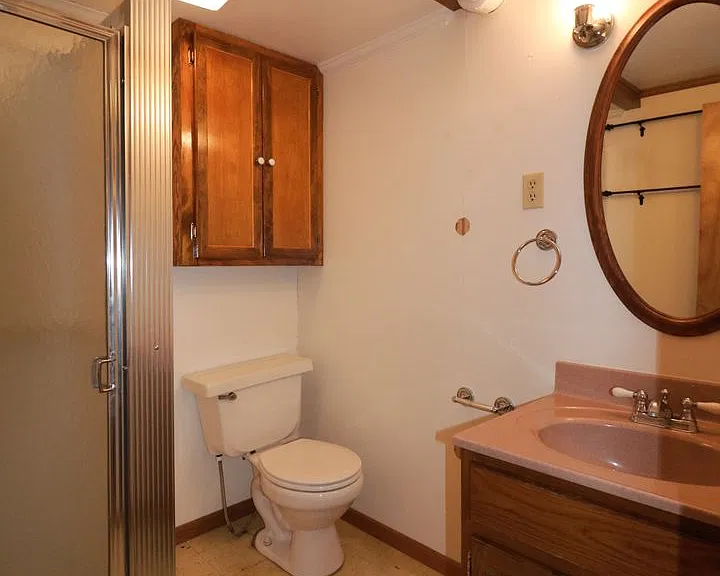 848 Church Ave — Photo 14