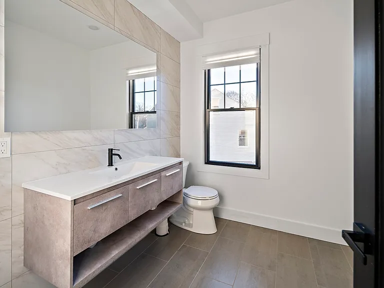 19 Shirley Rd — Photo 10