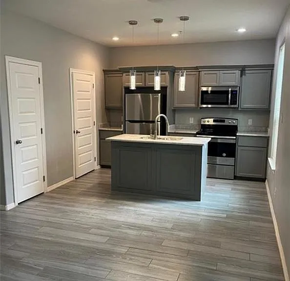 521 N Cynthia St #2 — Photo 4