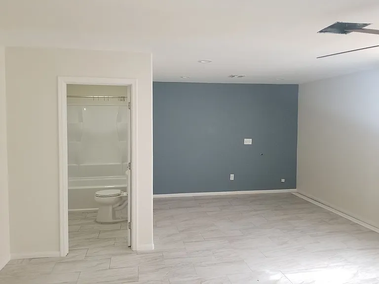 1276 Aurora Dr — Photo 13