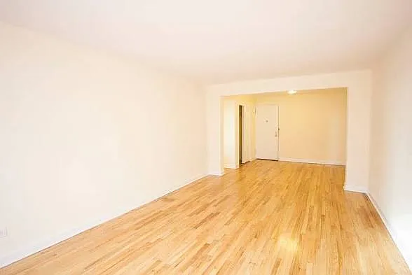 2752 Homecrest Ave #101 — Photo 2