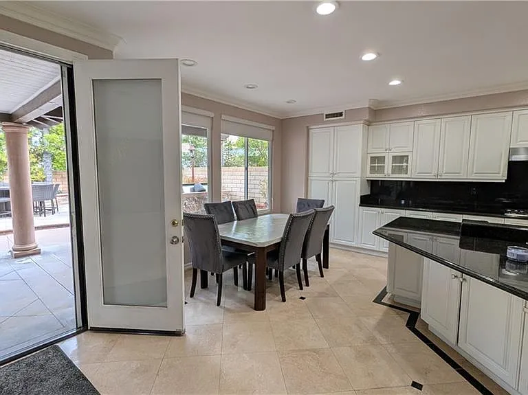 996 N Antonio Cir — Photo 14