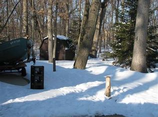 23410 N Shore Dr, Kansasville, WI 53139