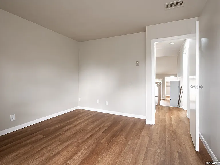 8827-8865 W Appleton Ave — Photo 14