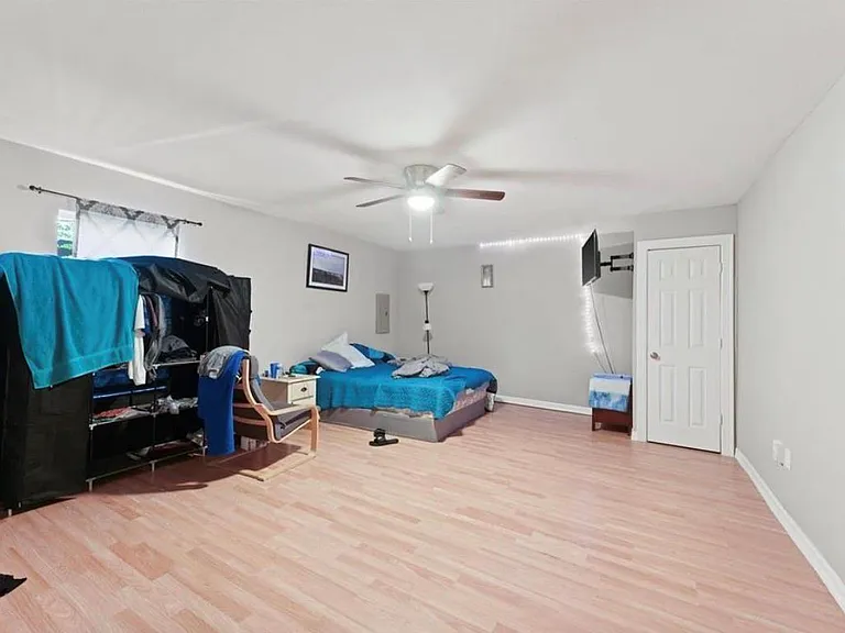 8538 Sunderland Rd #B — Photo 4