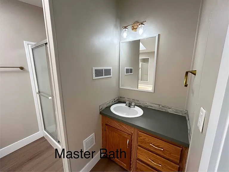 852 Charles Rd — Photo 34