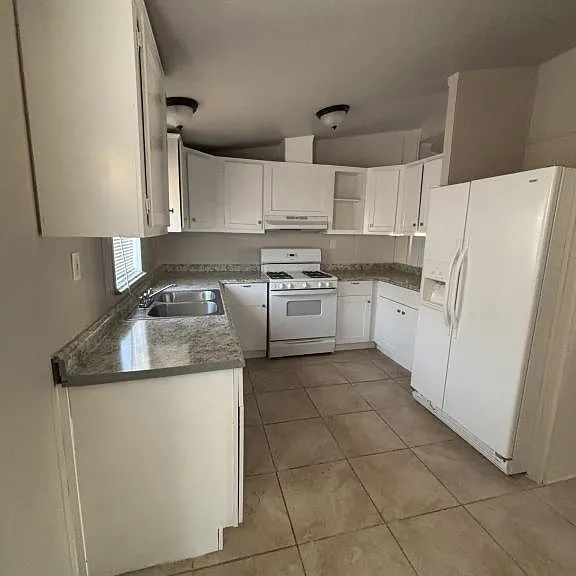5521 S Bonney Ave — Photo 8
