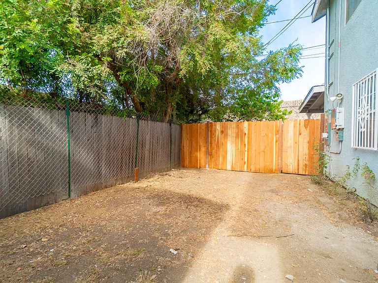 14613 Estrella Ave — Photo 20