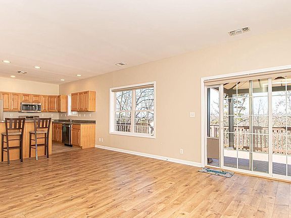 5th image of 283 Rock Ridge Rd