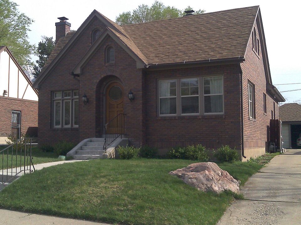 Unique Brick Charmer!