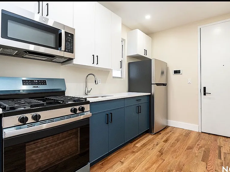 461 78th St #2B — Photo 2