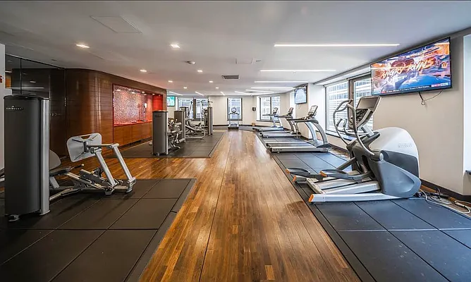 Rented by USWOO Realty | media 10