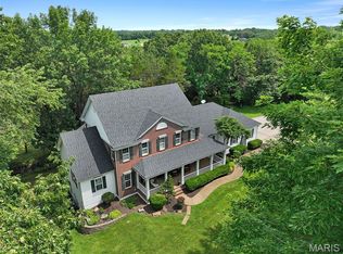 4305 Green Briar Ct, Washington, MO 63090