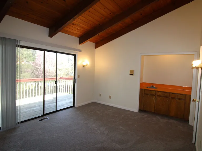 16103 NE 33rd Ave — Photo 16