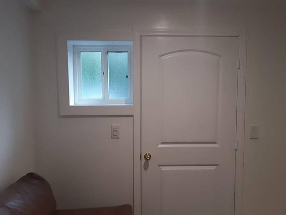 5th image of 3767 Fredonia Dr