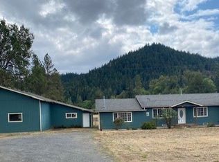 7920 Highway 42, Tenmile, OR 97481
