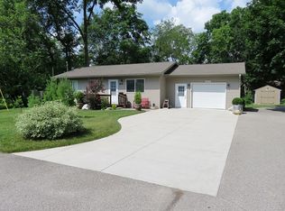 819 Eastman Ave, Midland, MI 48640