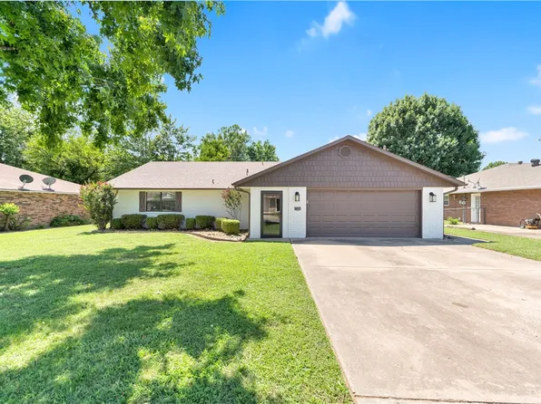 1508 SE South St, Bentonville, AR 72712