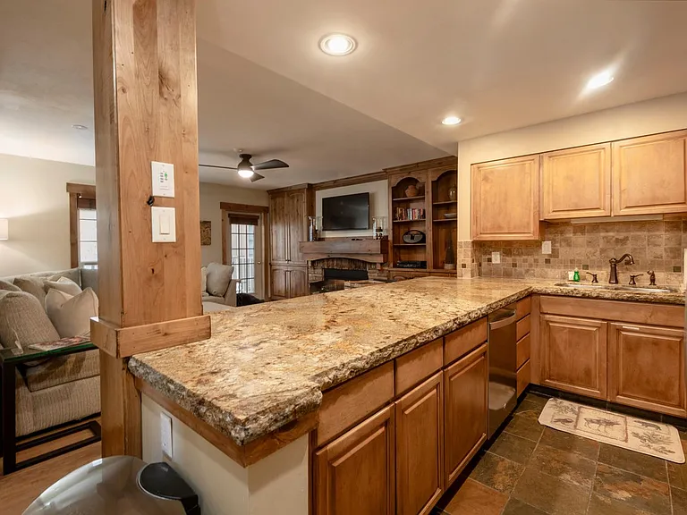 1325 Lowell Ave #5002 — Photo 5