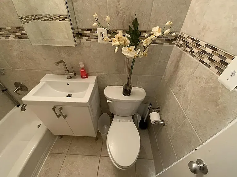 305 C St NE #308 — Photo 22