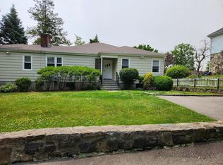 9 Christiano St, Cos Cob, CT 06807