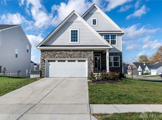 307 Warm Springs Dr, Fairborn, OH 45324