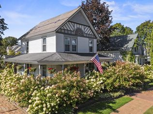 20 Mitchell St, Saratoga Springs, NY 12866
