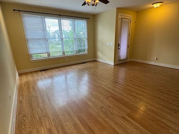 3rd image of 1037 16th Ave N #A