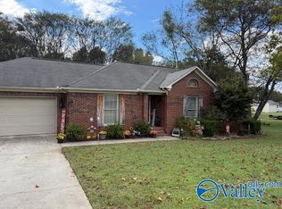 102 Reba Rd, Hazel Green, AL 35750