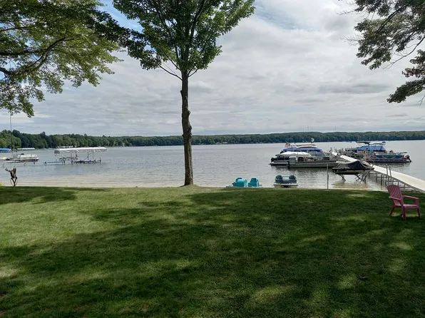 3286 Wolf Lake Dr #29, Baldwin, MI 49304