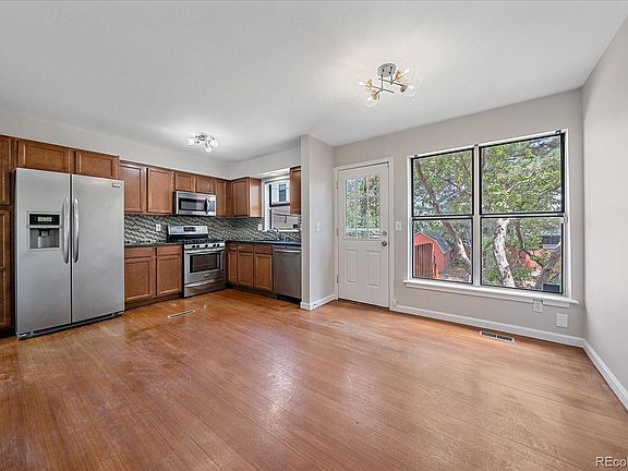 4th image of 3212 Zuni Street