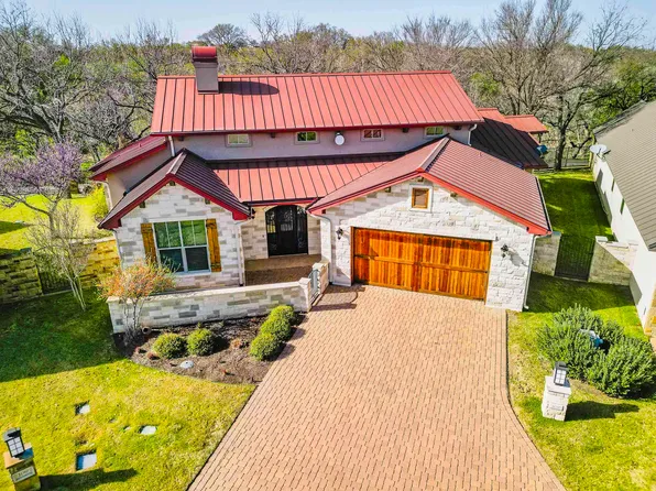 108 Gillespie Court, Horseshoe Bay, TX 78657