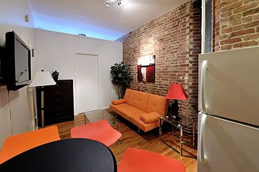 Rented by Manhattan Apartment Organization