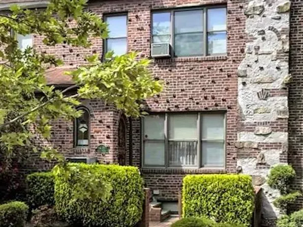 6472 84th Street, Middle Village, NY 11379
