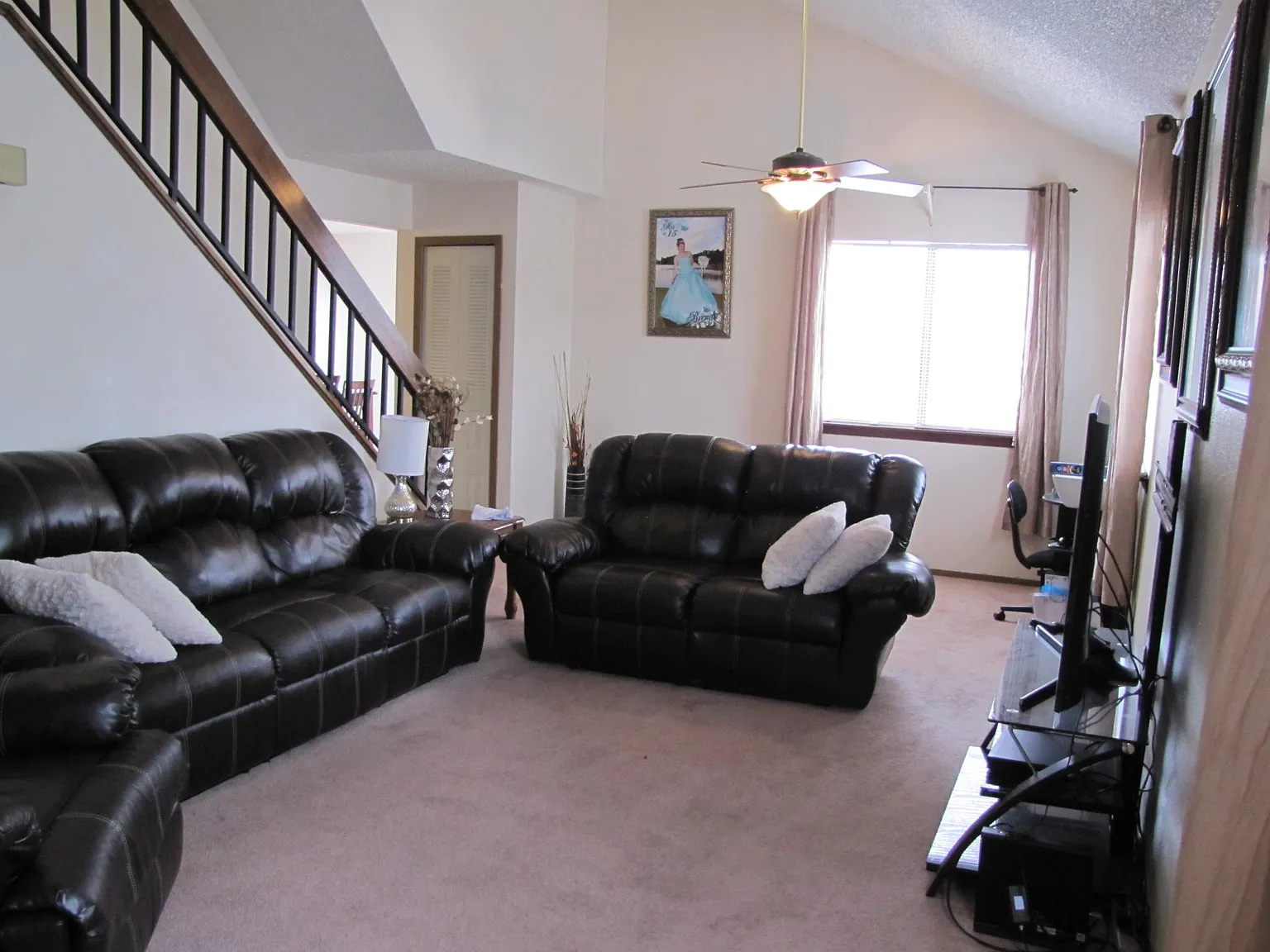 8904 Everett Street — Photo 2