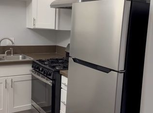 5704 La Mirada Ave APT 2, Los Angeles, CA 90038