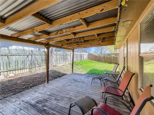5208 Walnut Grove Ct