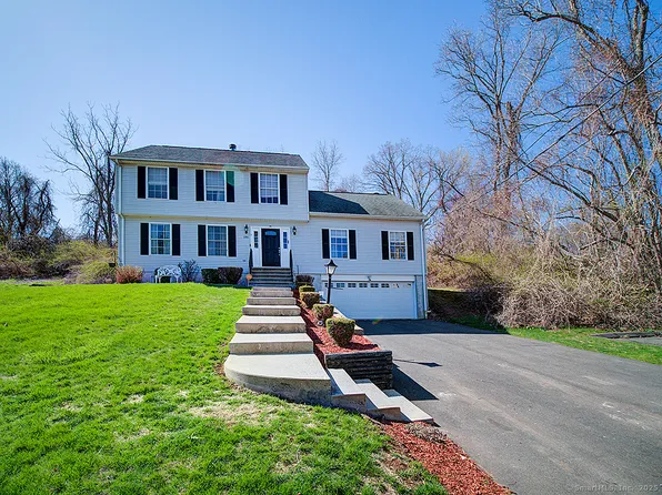 190 Country Hills Road, Hamden, CT 06514