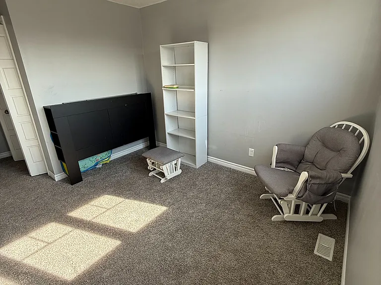 133 Templewood Dr — Photo 21