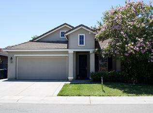 1624 Vosspark Way, Sacramento, CA