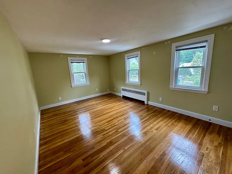 89 Stanley Rd — Photo 5