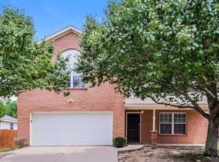 304 Heritage Dr, Crowley, TX 76036