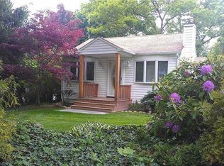 130 Hawthorne Rd, Rocky Point, NY 11778