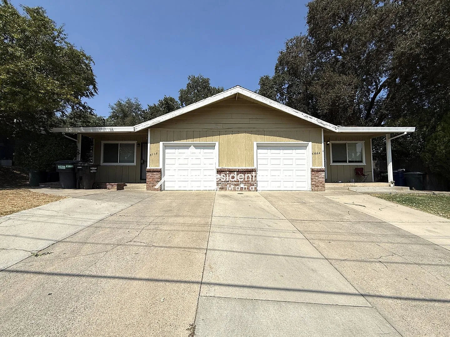 Spacious 3bd/1ba Fair Oaks Duplex near Madison Ave & Dewey Drive — Photo 2